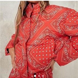 cropped puffer with red bandana print